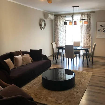 Tenerra Lux Apartment *