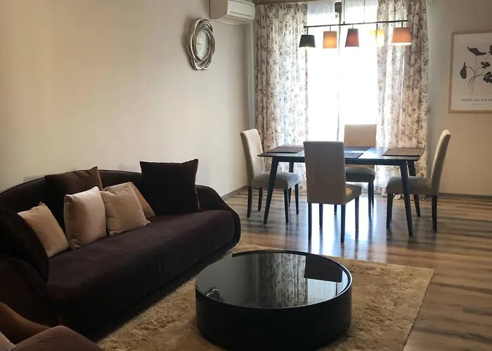 Tenerra Lux Apartment *